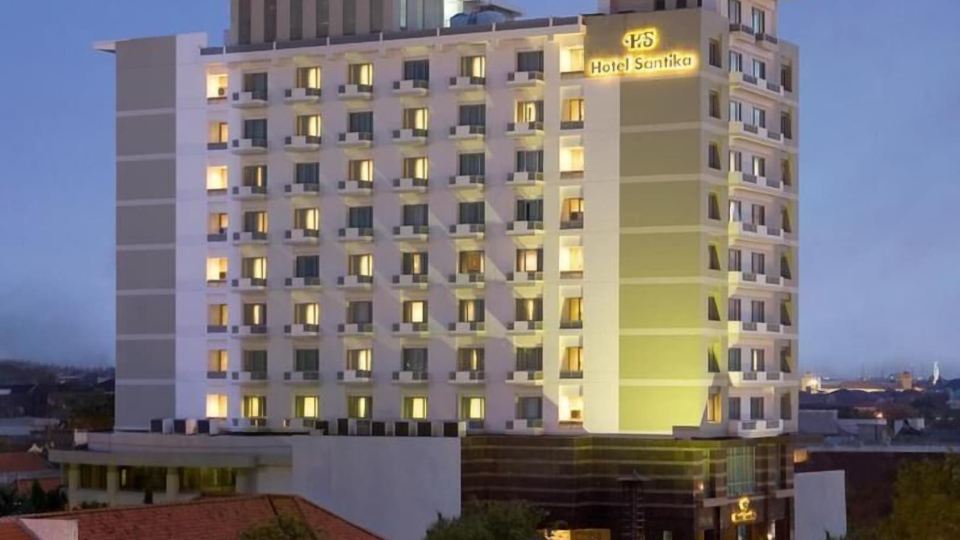 Hotel Santika Pandegiling - Surabaya