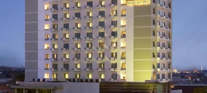 Hotel Santika Pandegiling - Surabaya Hotels in Surabaya