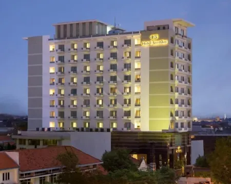 Hotel Santika Pandegiling - Surabaya Hotels in Tegalsari