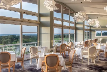 Domaine des Dryades Отели в г. Превранж