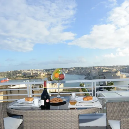 Paulos Valletta
