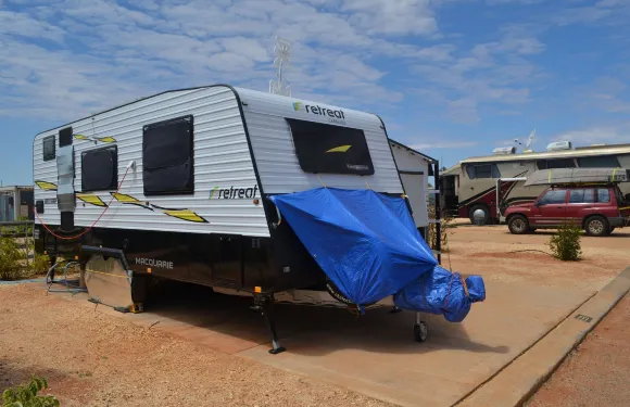 黑石觀光公寓酒店