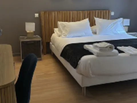 Hôtel le Boïate Hotels in Ares