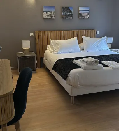 Hôtel le Boïate Отели рядом с достопримечательностью «Palm'Arès»