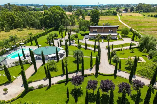 Casale Delle Ronde B&B - 4-Star