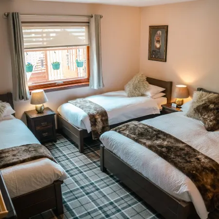 Eriskay Guest House and Aviemore Glamping