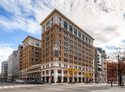 글로벌 럭셔리 스위트 앳 더 화이트 하우스