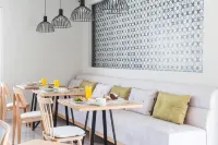 Mythic Summer Hotel - breakfast