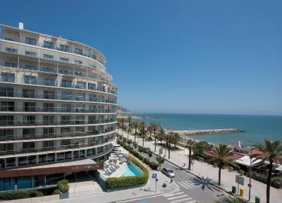 هوتل كاليبوليس Hotels near Sitges