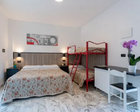 Hotel Saint Tropez - Pineto Hotels in Pineto
