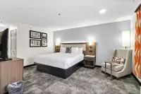 La Quinta Inn & Suites by Wyndham Atlanta South - Newnan Hotels in Newnan