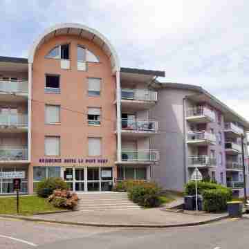 塞祖爾阿菲爾安內西九橋酒店 Hotel Exterior