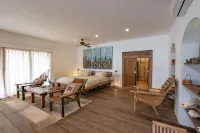 Villa Pasir Отели рядом с достопримечательностью «Нуса Лембонган»