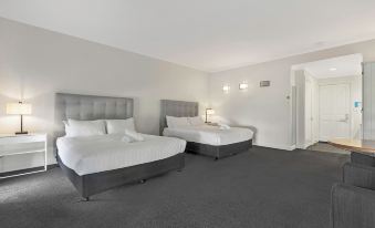 Caledonian Hotel Motel
