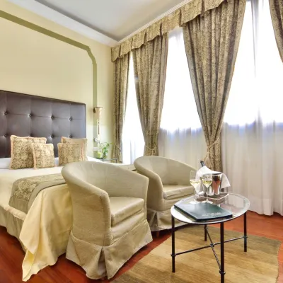 Hotel le Isole Hotels near Venetian Ghetto