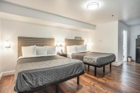 The Greens Hotel on Del Paso