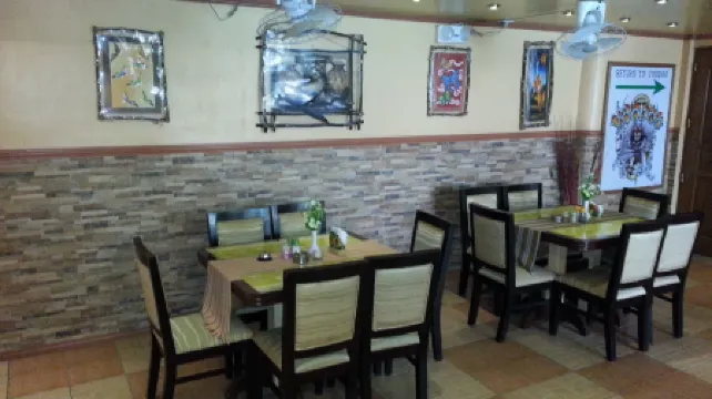 科科莫斯餐飲酒店