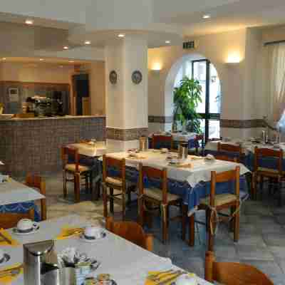 Hotel Punta Mesco Dining/Meeting Rooms