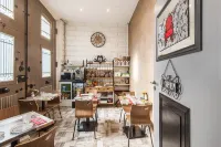 Hôtel de Charme le Provence Hotels in Eyguieres