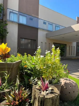 Maximus Business by Easy Hotéis Отели в г. Жи-Парана