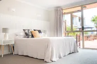 Raglan Sunset Motel and Conference Venue