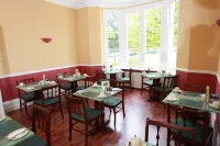 Russell Hotel - 2-Star