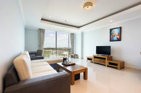 Phu MY Harbour Hotel - Old Golf Phu My Hotel Отели в г. My Xuan