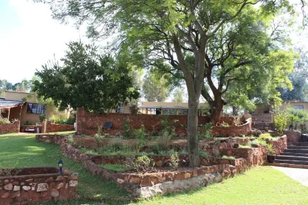 The Cradle Berry Farm Отели в г. Sterkfontein DMA
