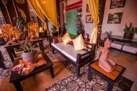 The Sanctuary Villa Battambang - Parkplatz