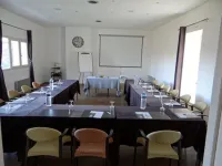 샤토 뒤 발 드 세제 퐁생테스프릿 호텔