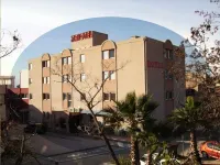 Hôtel Triotel Hotels in Sollies-Toucas