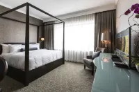 La Banque Hotel Hotels in Matteson