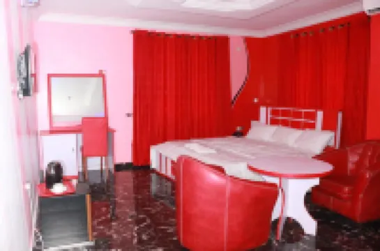 Resdon Hotel and Suites Hotels in 