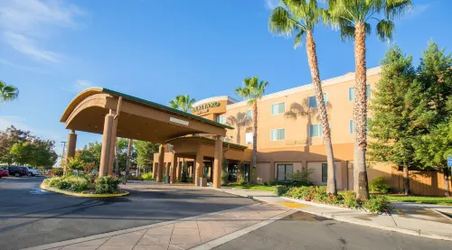 Courtyard Merced Hotels in Merced