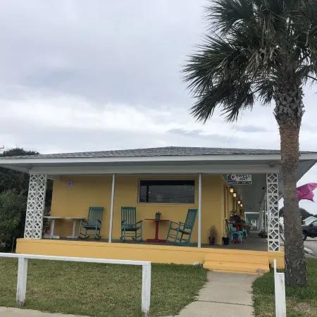 Swell Motel