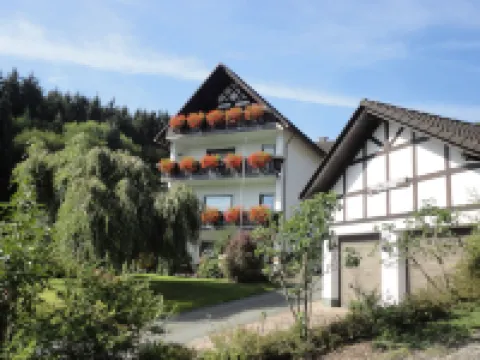 ペンション ハウス フォルケスバッハ ハレンベルクのホテル