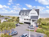 Elizabeth Pointe Lodge Hotels in Amelia