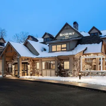 Residence Inn by Marriott Milwaukee Brookfield