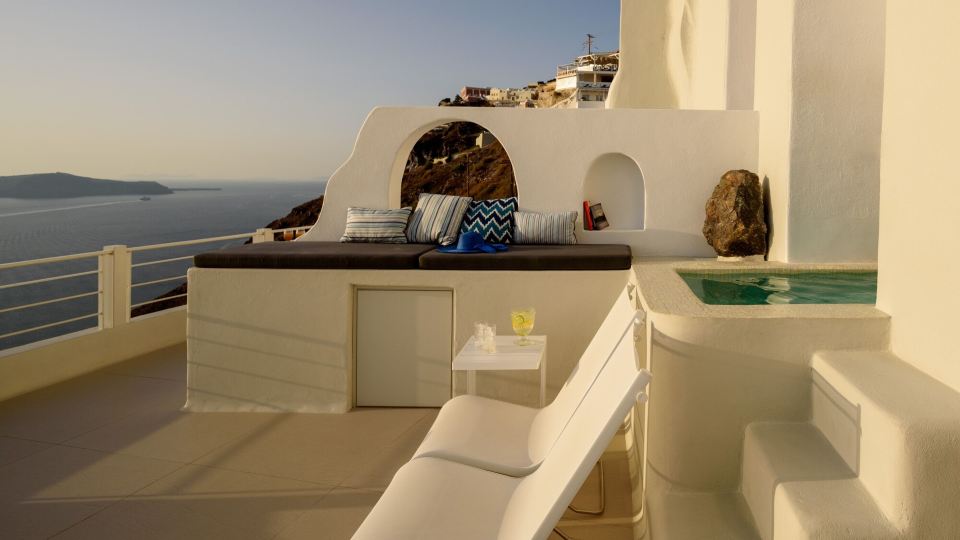 Nefeles Luxury Suites