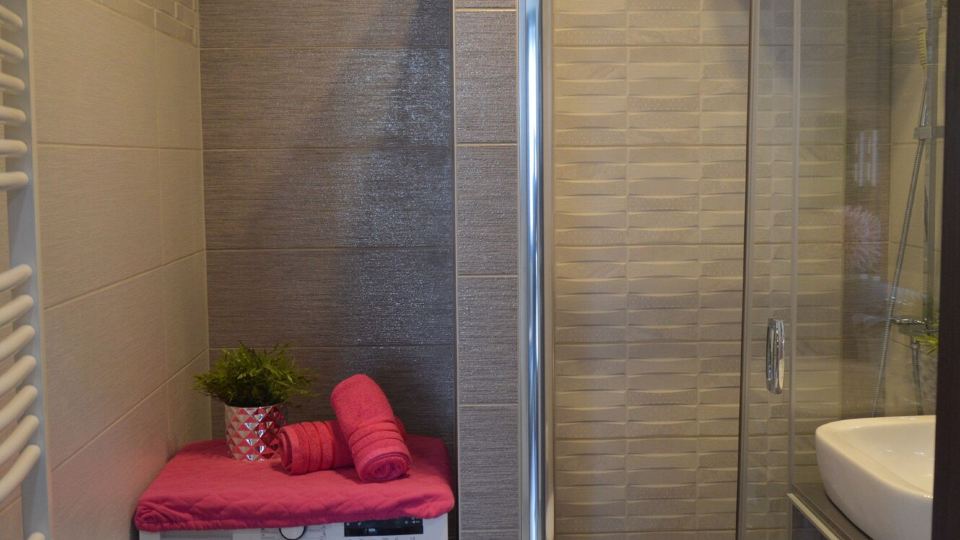Gina Apartman