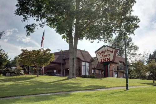 Highland Manor Inn Hotels in Townsend