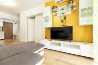 Nest Inn Spring Apartment Hotels in 