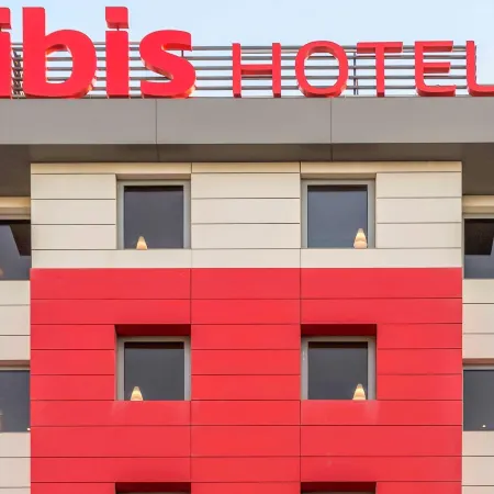 Ibis Istanbul West Отели рядом с достопримечательностью «Багджылар»