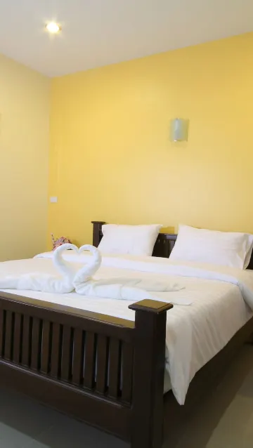 ห้องสแตนดาร์ด เตียงใหญ่ 1 เตียง