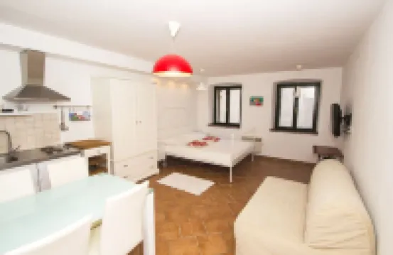 Jerry & Oli's Apartments