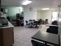 Simple Rewards Inn - Breakfast