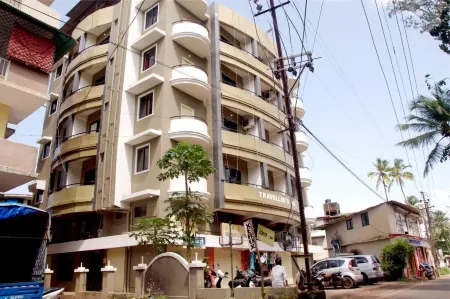 Travo Suites Panjim Отели в г. Рибандар