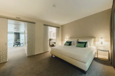 Residence Hotel Hotels near Kathedrale St. Florin
