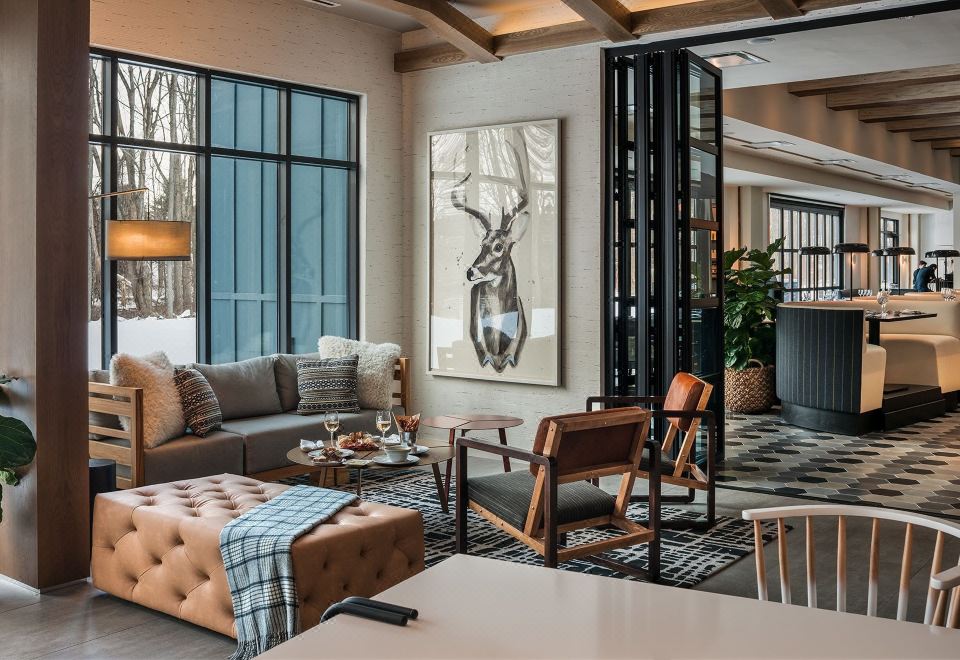 Hotel Zero Degrees Over view