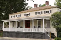 Kingston Carriage House Hotels in Ulster